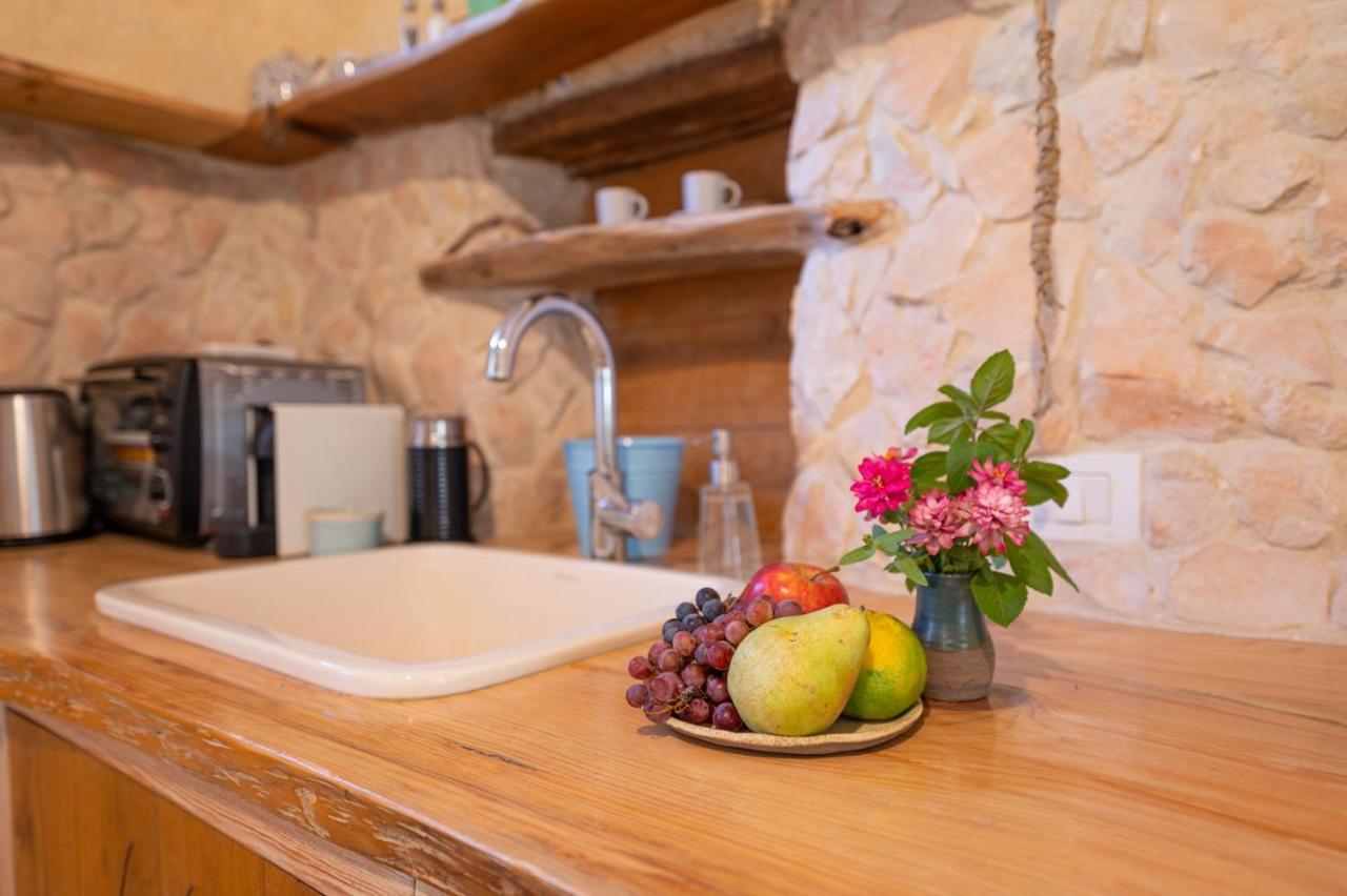 Hemdatya Stone Suites In The Galilee Ilaniya Екстериор снимка
